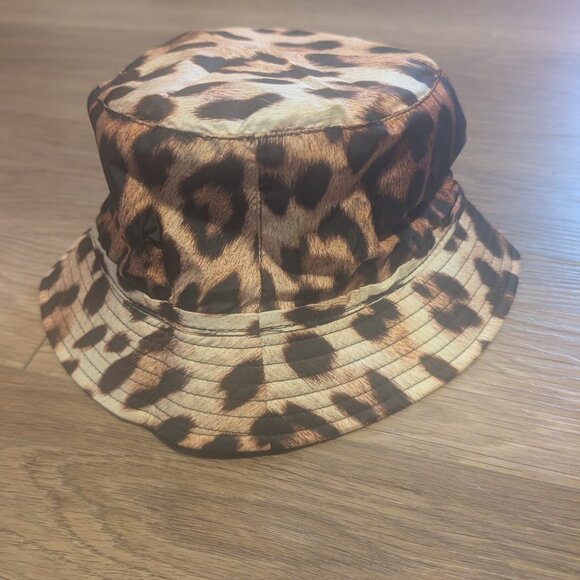 Moschino | Leopard-Print Bucket Hat - Picture 3 of 11